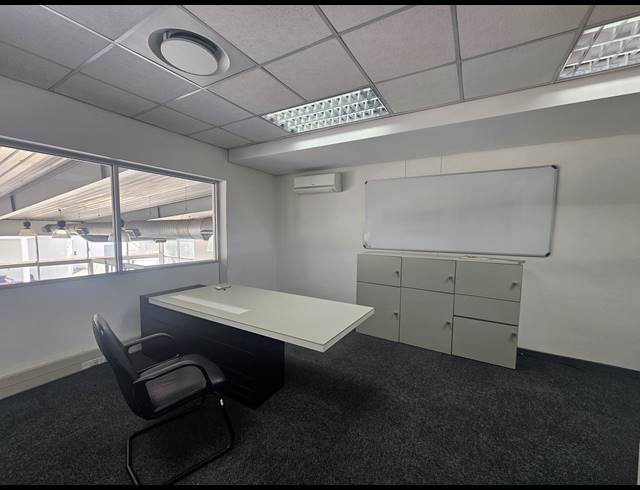 4,695M² SHOWROOM TO LET IN BRUMA